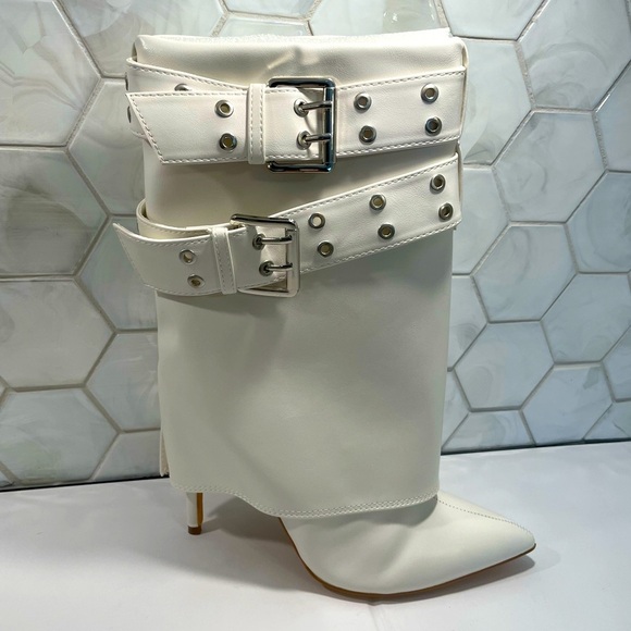 Wlid Diva Lounge White Stiletto Buckle Boot Size 7.5 M Zaily Boot High Heel - Picture 1 of 12
